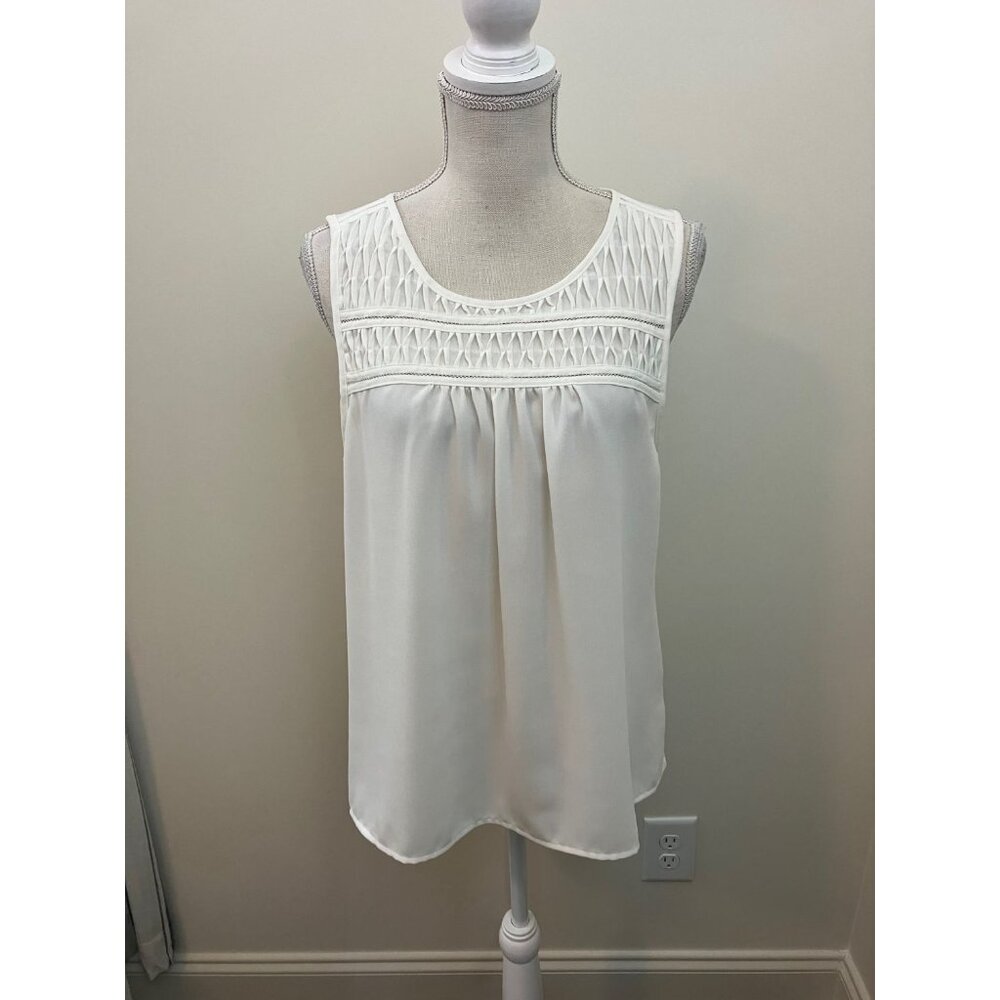 Elle White Sleeveless Top Size Large